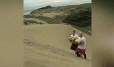 最新沙漠爆料新闻视频,揭秘最新沙漠爆料视频背后的震撼景象